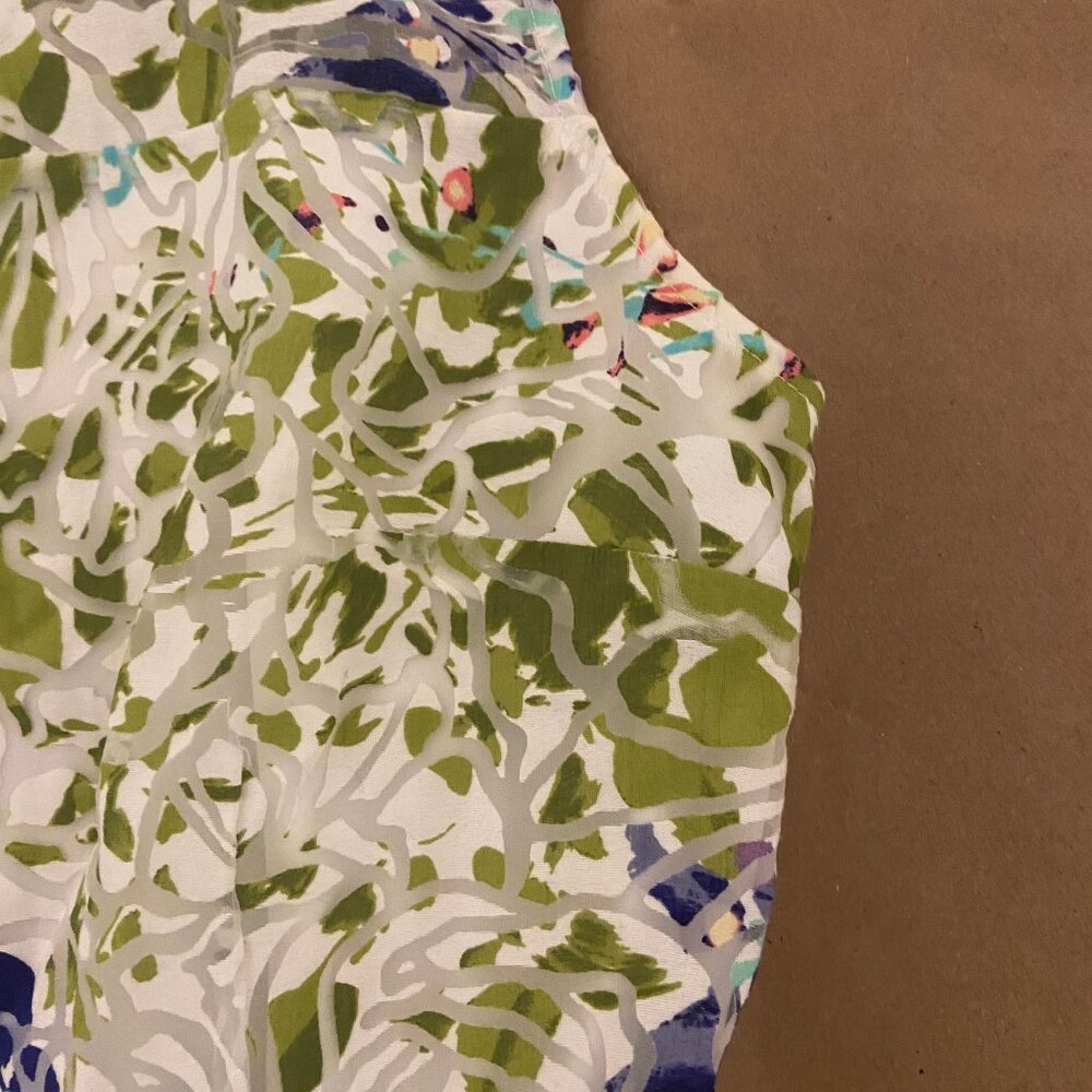 Beautiful Floral Lined Dress - image 4